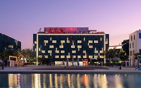 Radisson Red Dubai Silicon Oasis